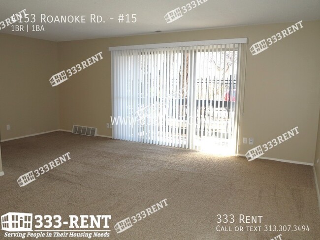 Building Photo - Look! ONLY $500 DEPOSIT! You'll love the p...