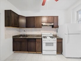 Building Photo - 3135 W Augusta Blvd