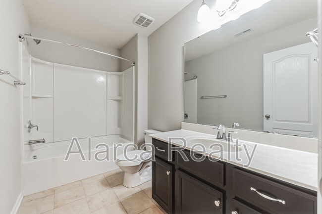 Building Photo - 8285 Viewpoint Lane