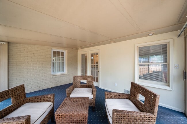 Building Photo - Make This Your Home!