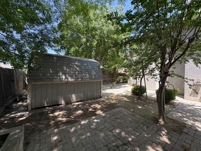 Building Photo - Beautiful 4 Bedroom coming soon!