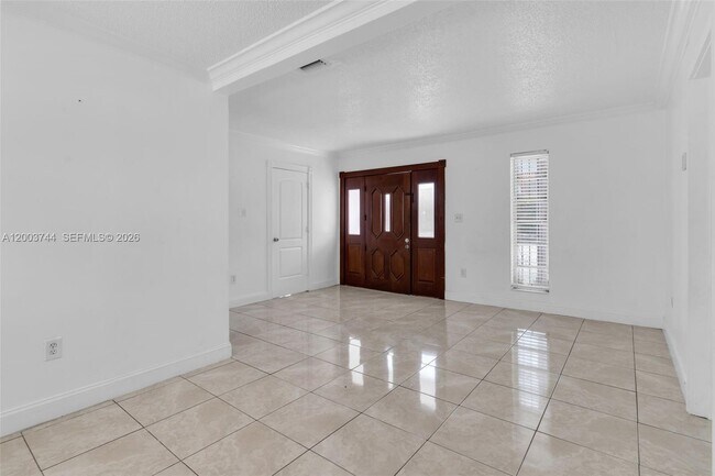 Building Photo - 1101 SW 17th Ave