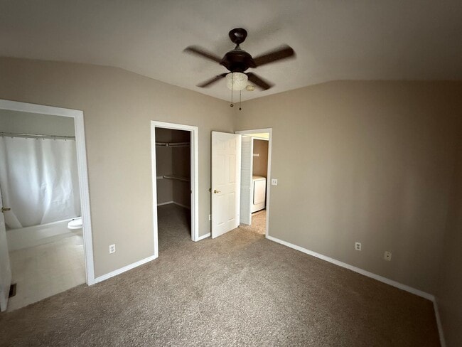 Building Photo - Dream Condo in the Heart of Denver