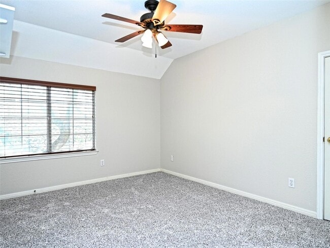 Building Photo - 11017 Rio Vista Dr