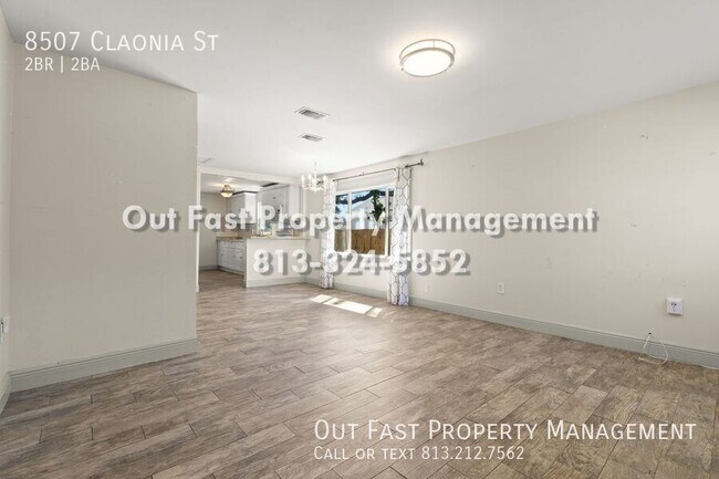 Building Photo - 8507 Claonia St