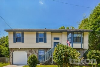 Building Photo - 2053 Stablewood Cove