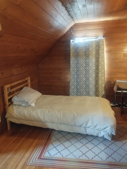 Upstairs Bedroom - 430 Jason Ave N
