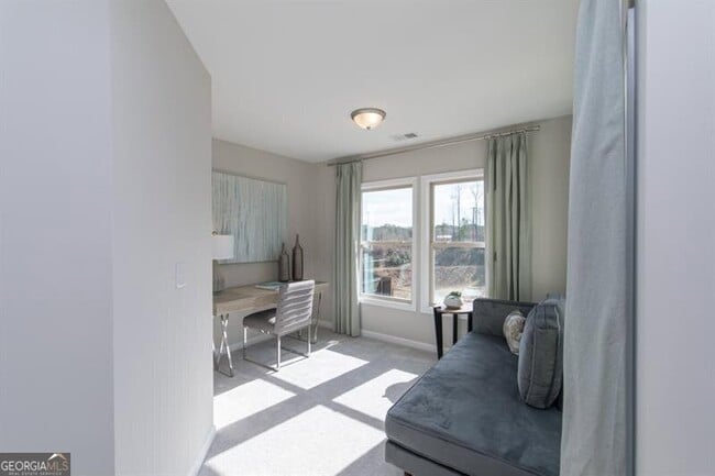 Building Photo - 1626 Lansing Bluff Walk