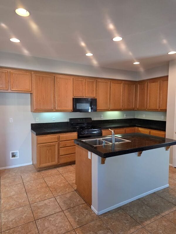 Building Photo - 28958 Newport Rd