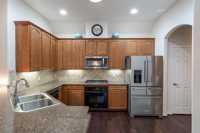 Building Photo - 7913 Southmark Dr