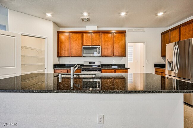 Building Photo - 7412 Legacy Pt St