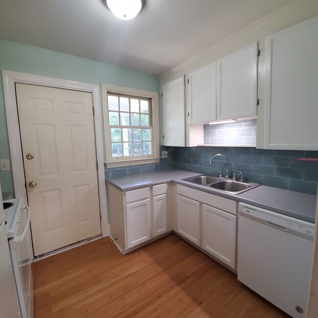 Building Photo - Location, Comfort & Charm – 2BR Duplex Near Fort Jackson