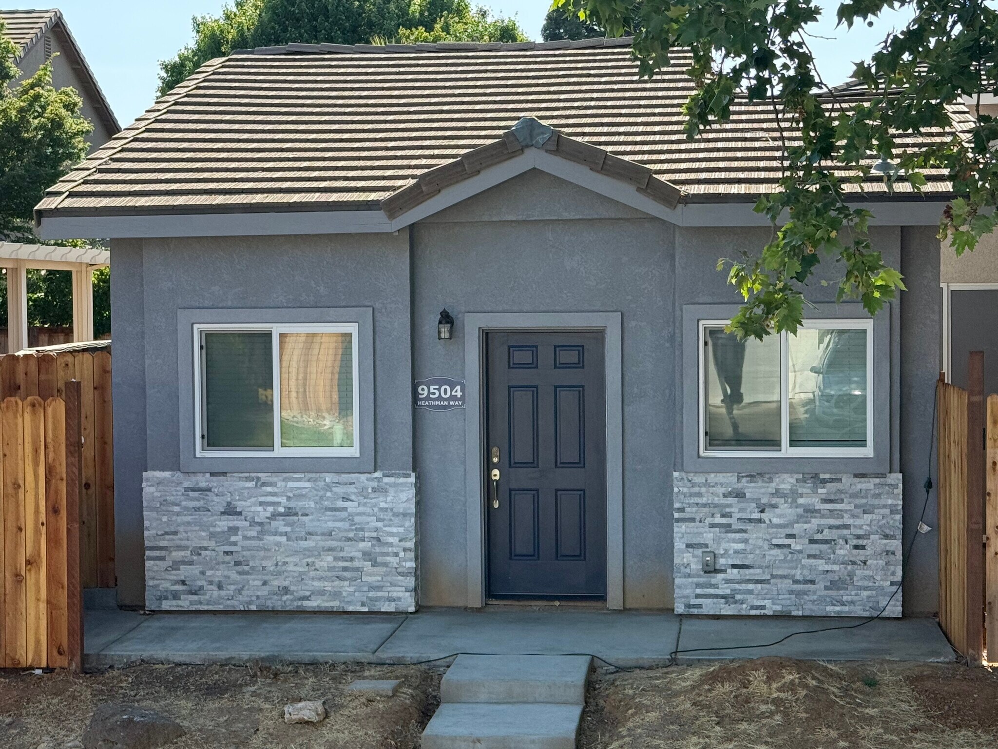Building Photo - 9504 Heathman Way