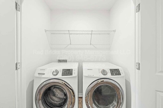 Building Photo - 16341 Leading St