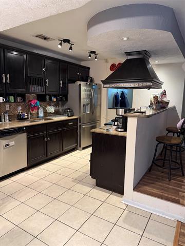 Building Photo - 5425 Slay Dr