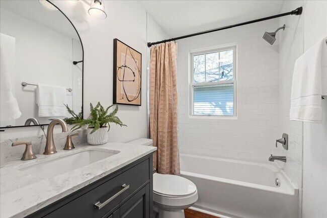 Building Photo - There is a Wow Factor in this Fully Renova...