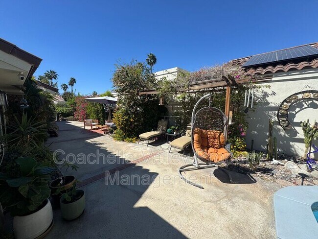 Building Photo - 43584 Via Magellan Dr