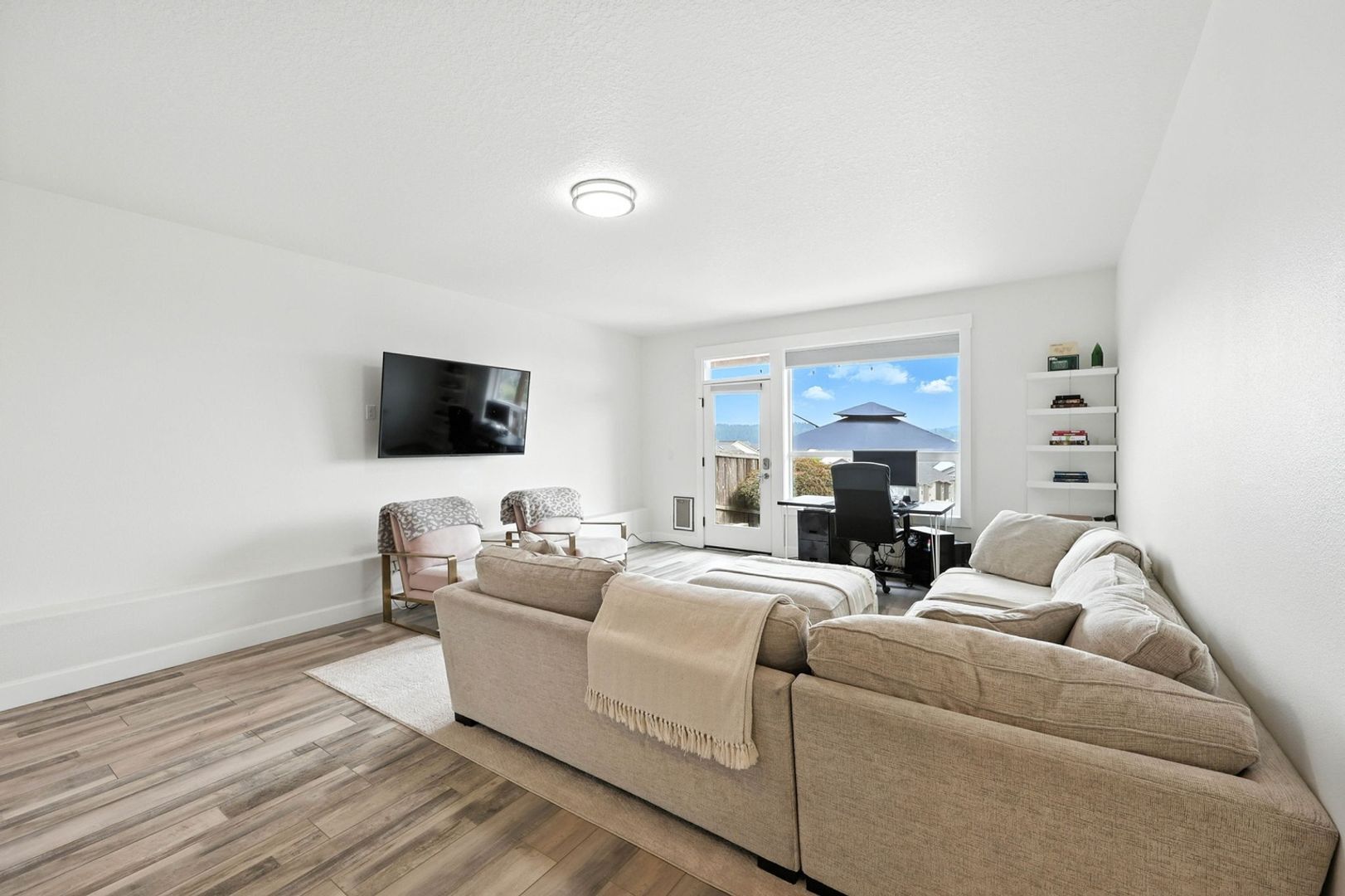 Building Photo - 15004 SE Shaunte Ln