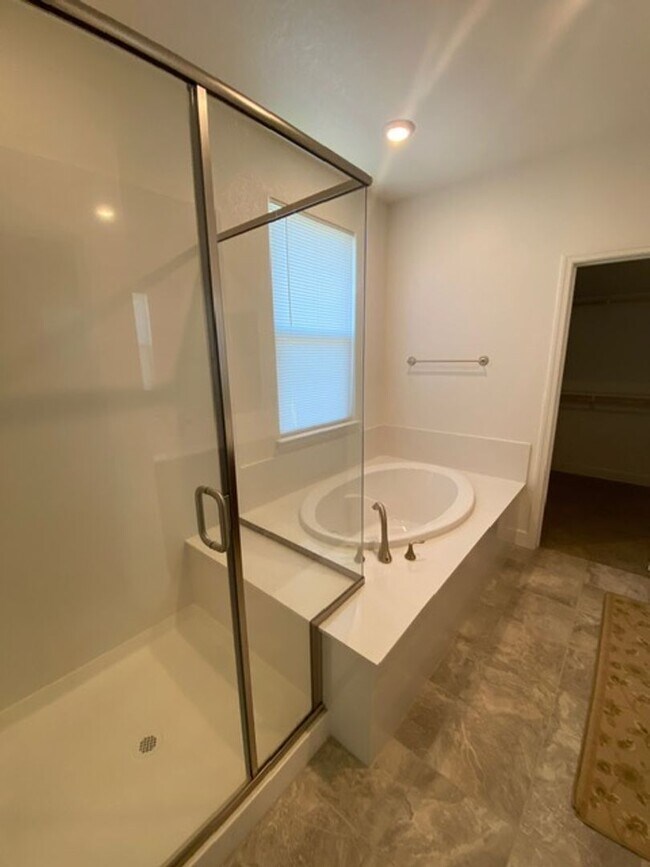 Building Photo - MOVE IN READY!  4 Bedroom Home in Whitney Ranch Rocklin