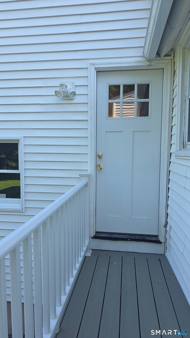Building Photo - 387 Mixville Rd