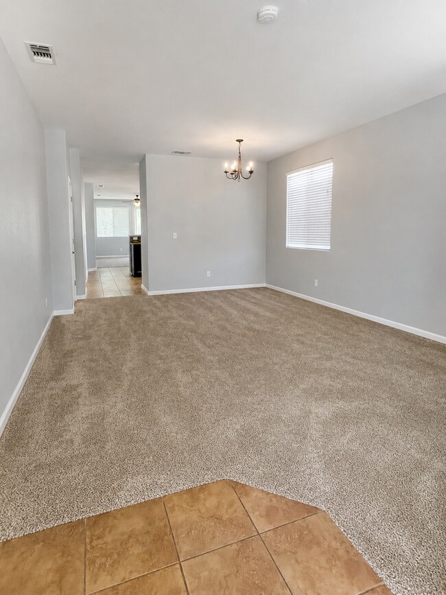 Building Photo - 523 Beckman Way
