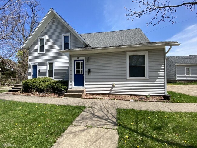 Building Photo - 2 br, 1.5 bath Duplex - 111 S Linden St Apt 2