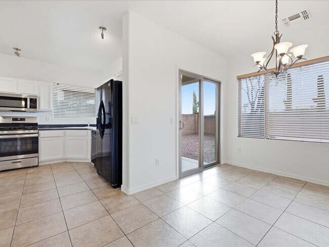 Building Photo - 14252 South Avenida Zumba