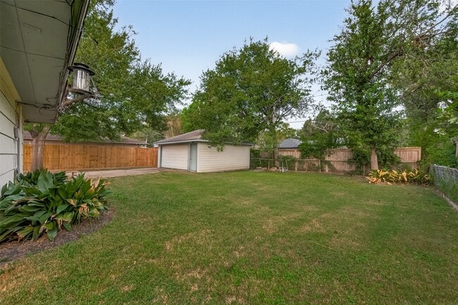 Building Photo - 3314 Westridge St