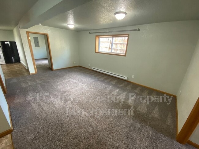 Building Photo - 1557 W Jefferson St