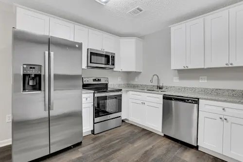 Building Photo - 24 Holly Creek Dr