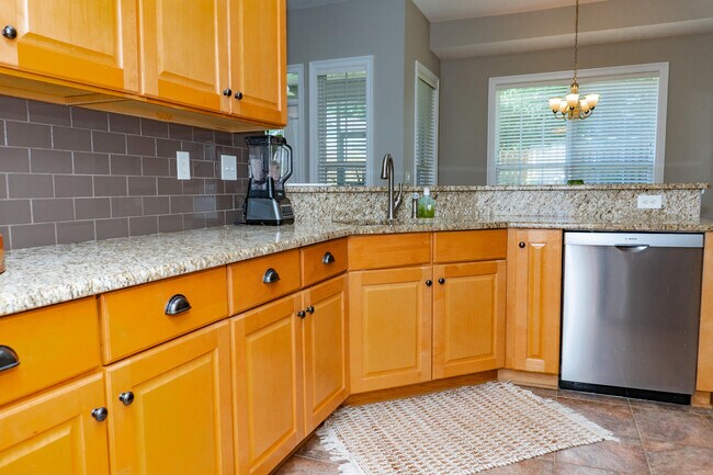 Building Photo - 606 Shoal River Dr