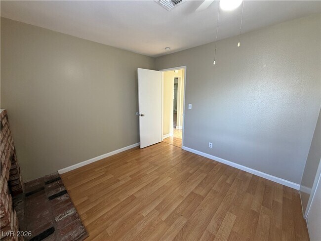 Building Photo - 1912 Harvest Dr