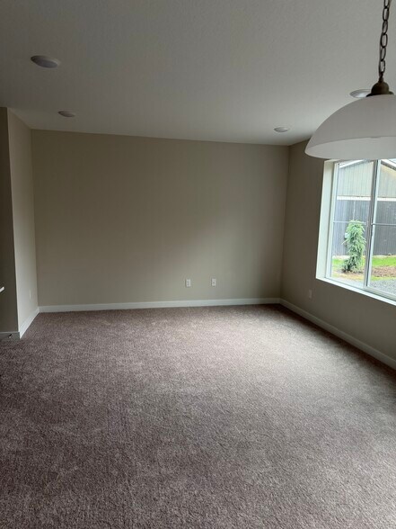 Building Photo - 3719 H St