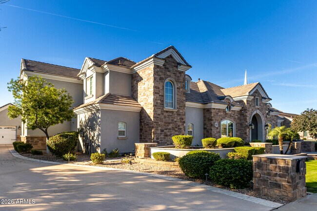 Building Photo - 2013 E Mallory St