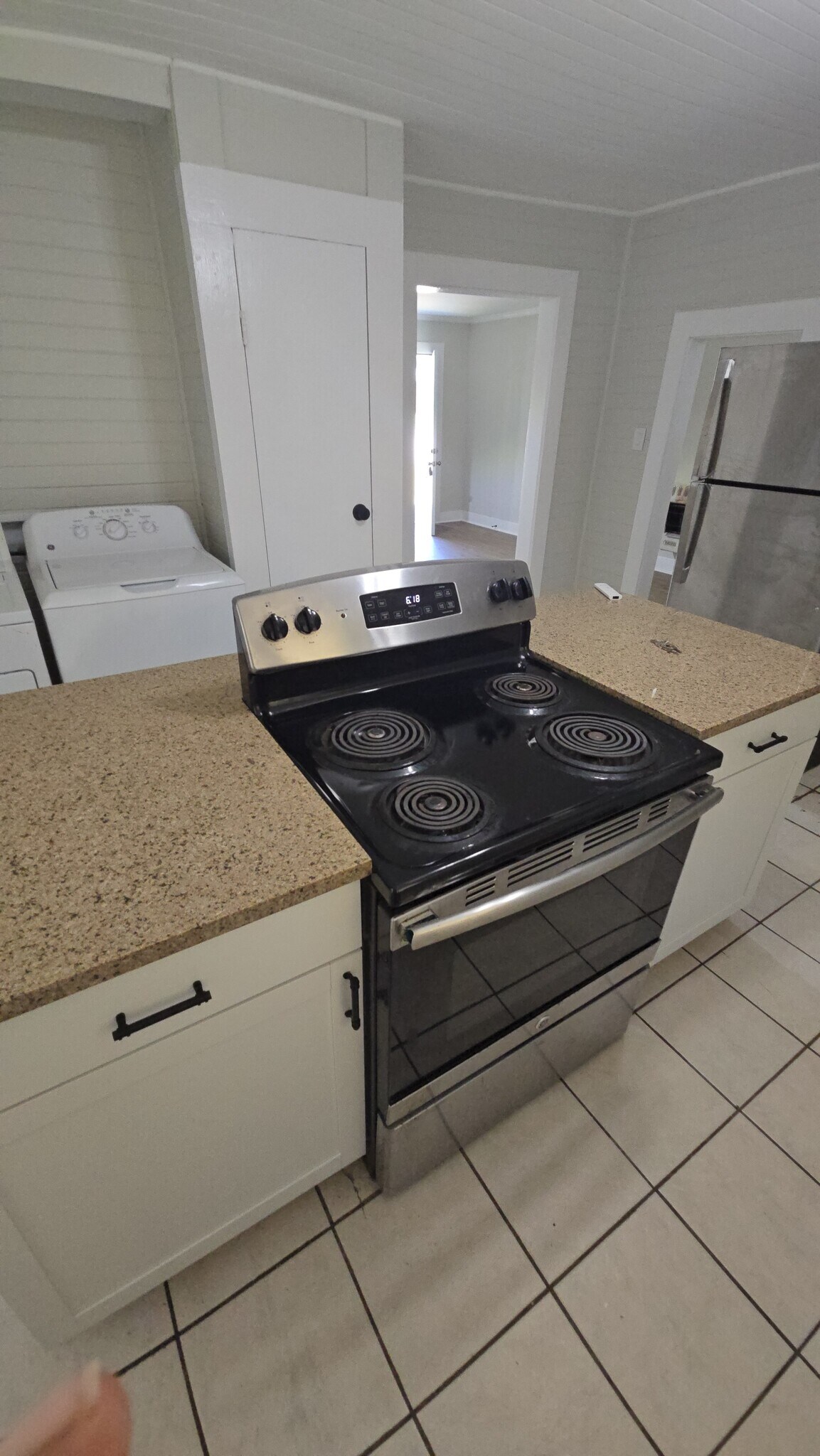 Building Photo - 4250 Ayers Rd