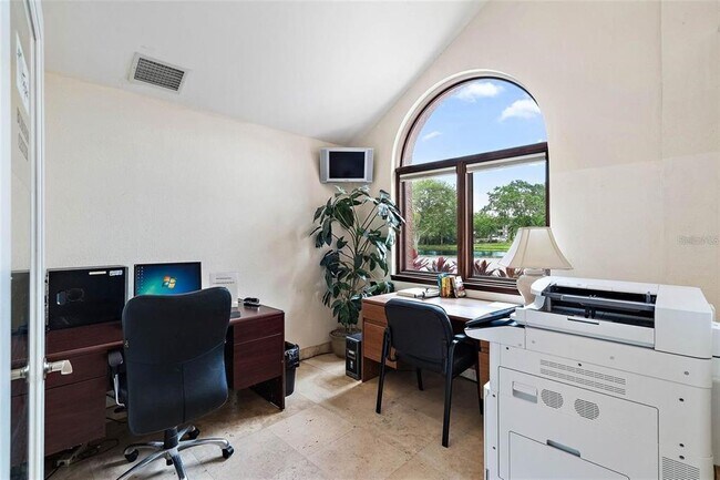 Building Photo - 10265 Gandy Blvd N