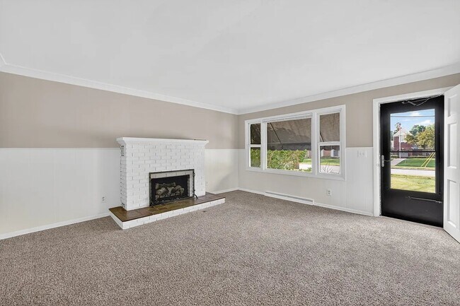 Building Photo - 23 W Burdick St