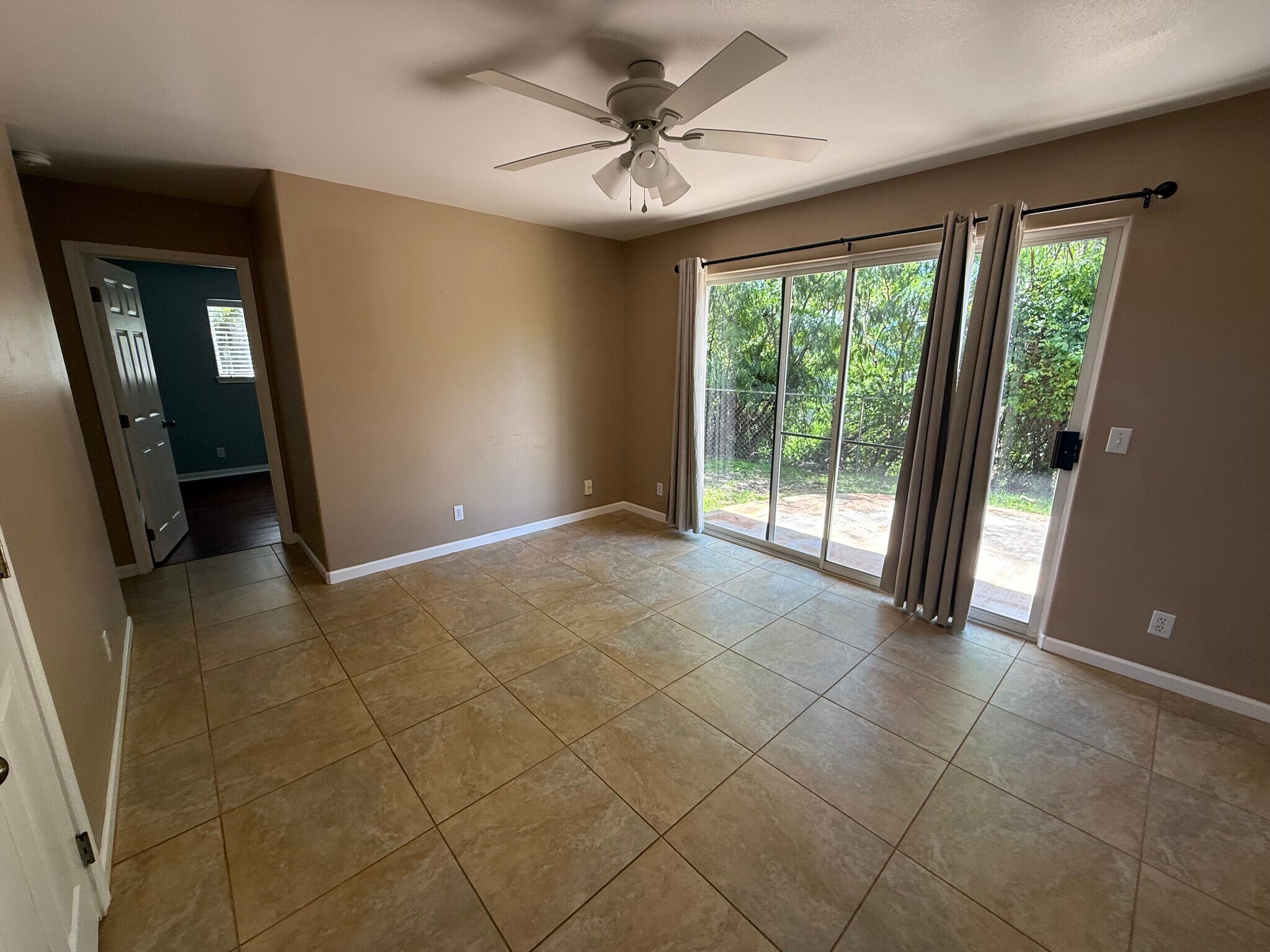 Building Photo - 2657 Moolio Pl