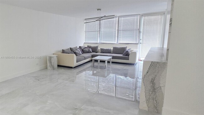 Building Photo - 250 174th St