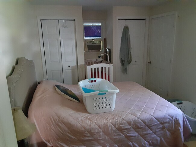 bedroom3 - 210 W Montgomery Ave