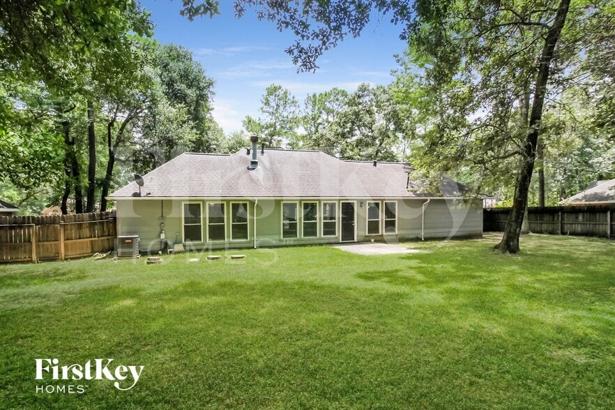 Building Photo - 503 Mesquite Dr