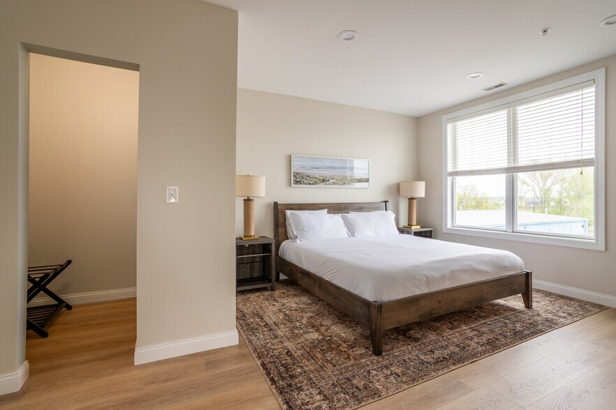 Primary Bedroom - 1221 Broad St