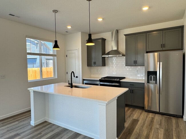Building Photo - 5963 Sawdust Dr