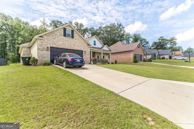 Building Photo - 306 Rustic Live Oak Trl
