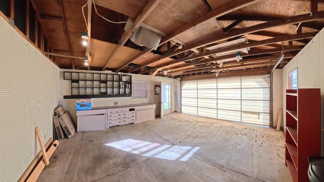 Building Photo - 3690 Nena Cir