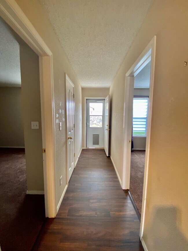 Building Photo - 14214 Lasso Rock Dr