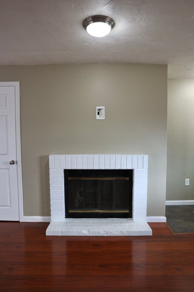 Building Photo - 1432 Kimtah Ct NE