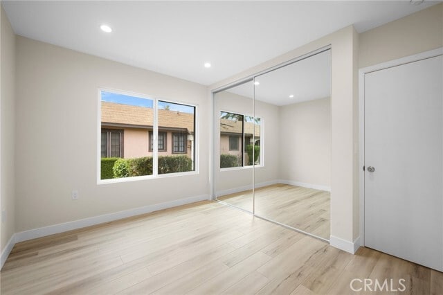 Building Photo - 417 Riverdale Dr