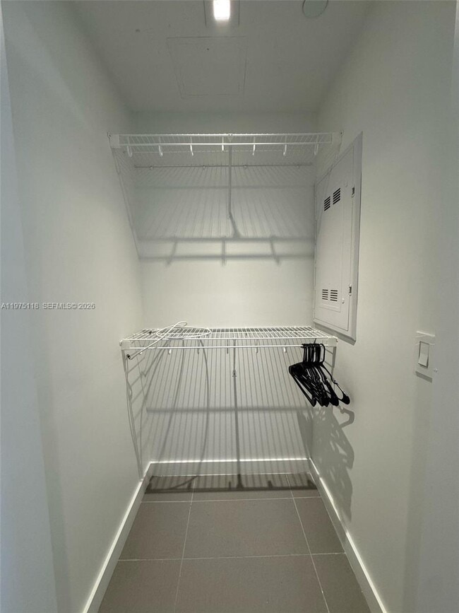 Building Photo - 1600 NE 1st Ave