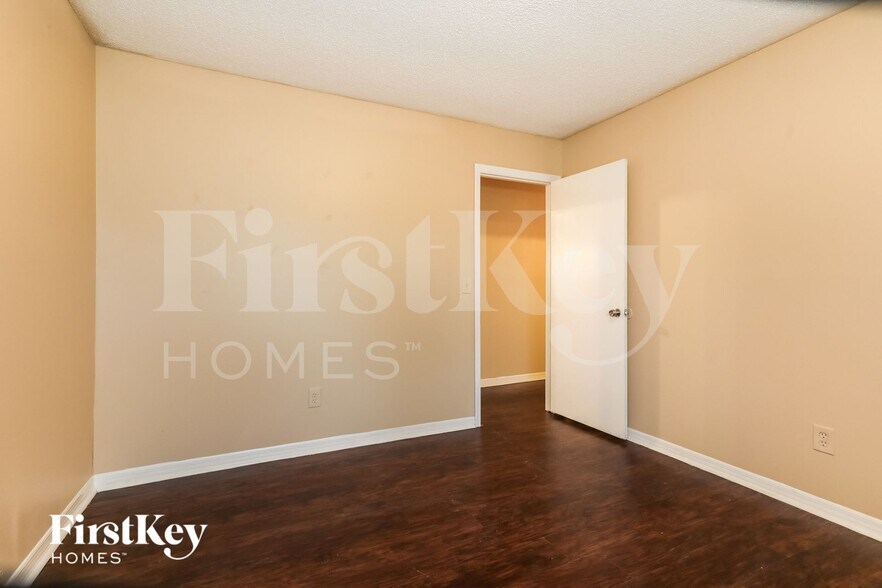 Building Photo - 4140 Grenshaw Ct